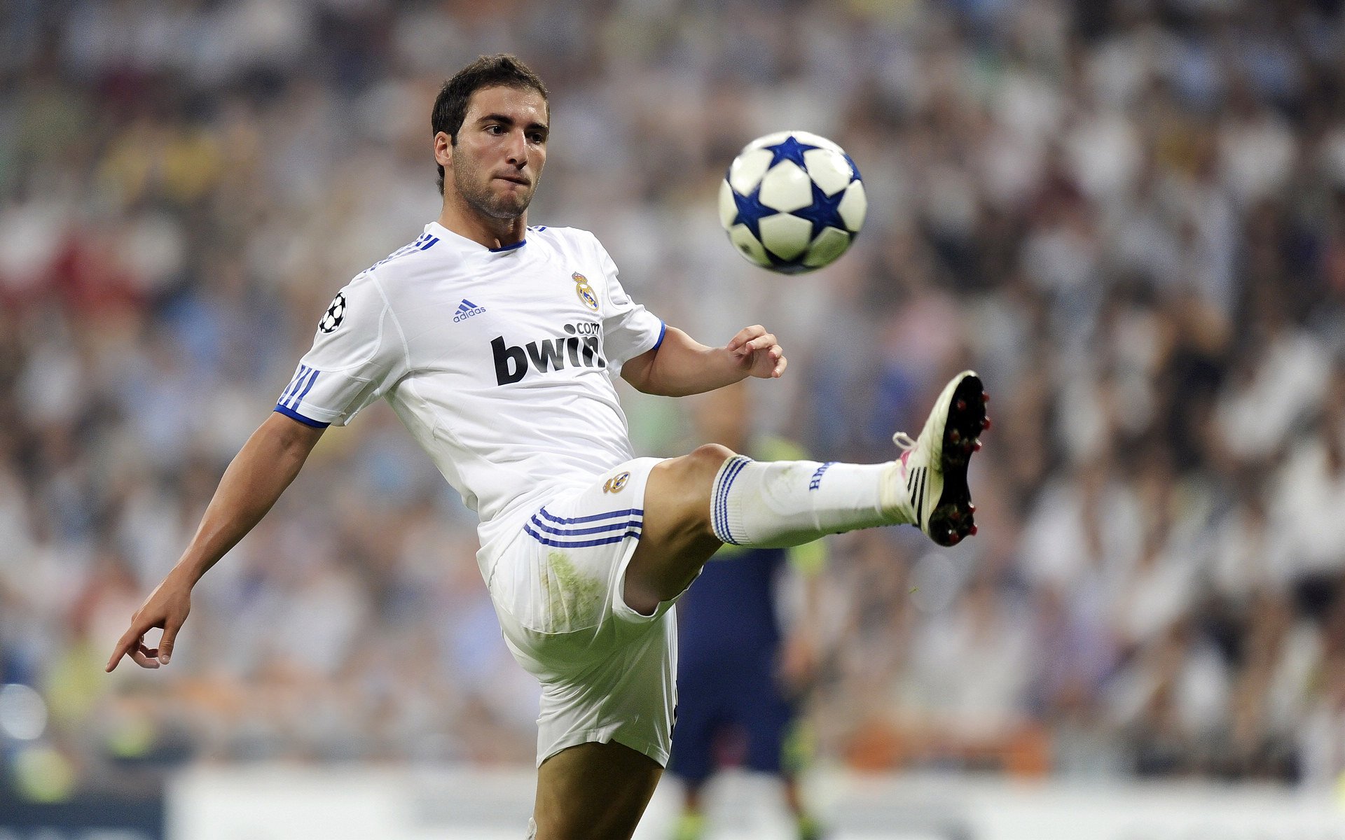 法甲青春崛起:新人新战术,新高潮!