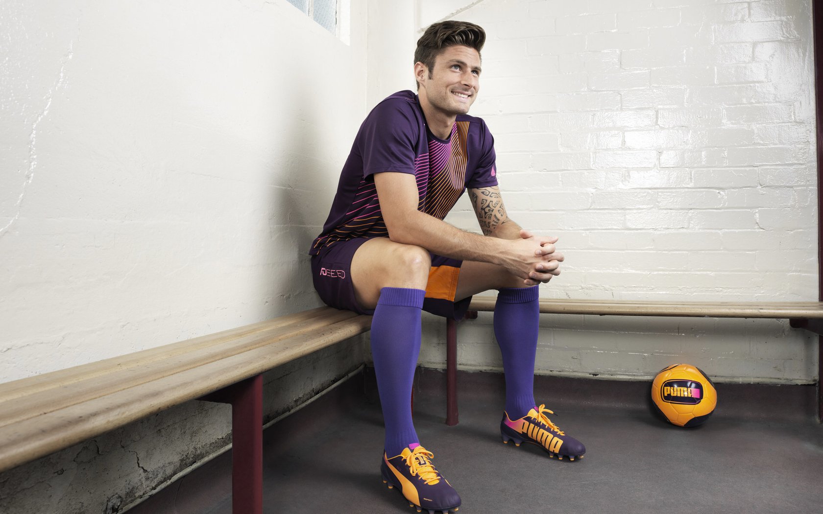 “桌游吧+飞镖+轻体能综合积分赛” 静态与动态结合